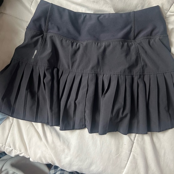 Athletic skirt - Picture 2 of 2